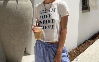 Accessoires indispensables pour un look vintage moderne